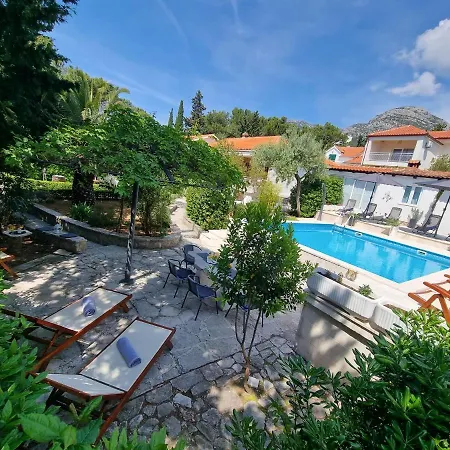 Villa Ilaria Bol