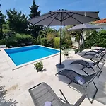 Vila Ilaria